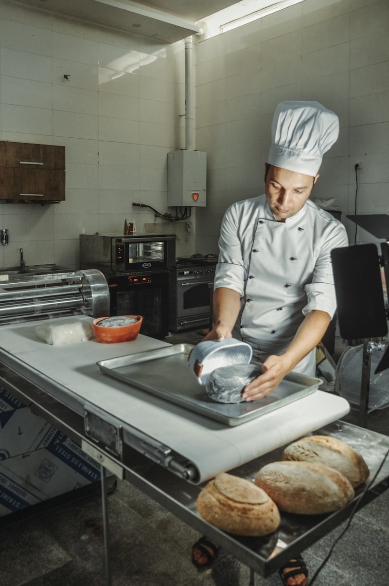 Pétrin professionnel versus mixeur cuisine comparatif